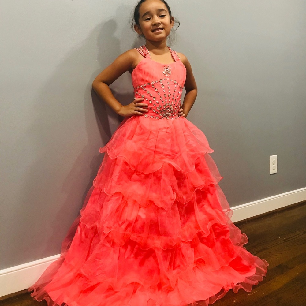 Girl’s dress